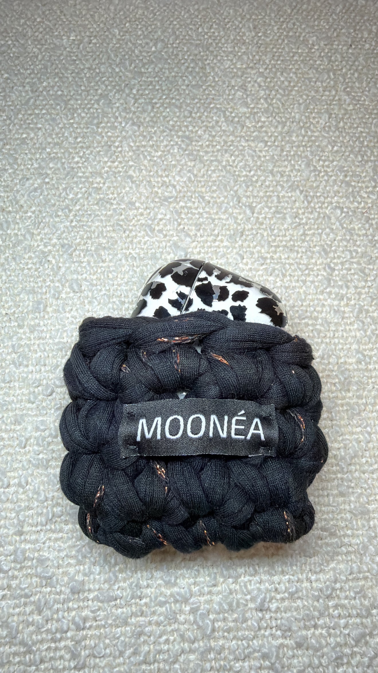 Pochette écouteurs - Noire & paillettes bronze